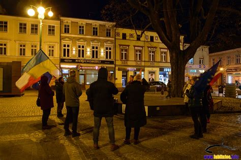 Lubliniec Solidarny Z Ukrain Na Rynku Odby Si Wiec Lubliniec Info