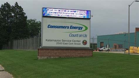 Weather Alert Day Consumers Energy Prepares For Potential Of Ice