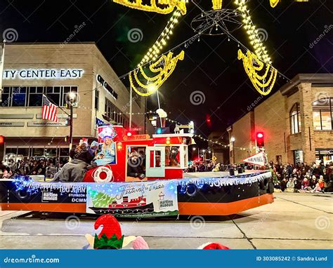 2023 Holiday Christmas Parade In Appleton Wisconsin Editorial Photography Image Of Nighttime