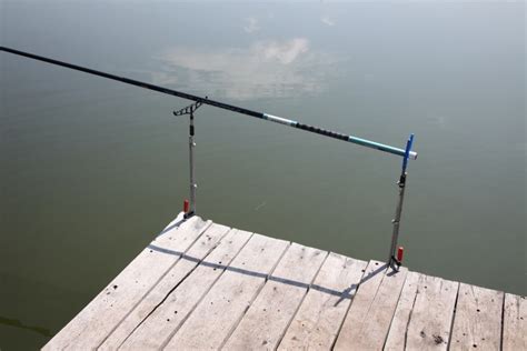 Подставка для фидера: советы по выбору держателя (стойки) для фидерного ...