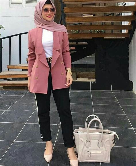 Pin By Zeba Afreen On Work Outfits Women Hijabi Outfits Casual Hijab