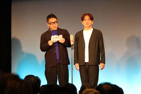 酒井くにおさん追悼公演 相方で弟のとおる「52年間できたのは兄のおかげ」 芸能写真ニュース 日刊スポーツ