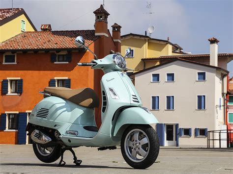 Vespa An Italian Style Icon Since 1946