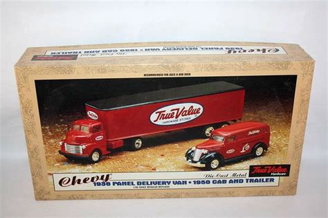 Ertl True Value Hardware Chevy 1938 Panel Delivery Van And 1950 Cab