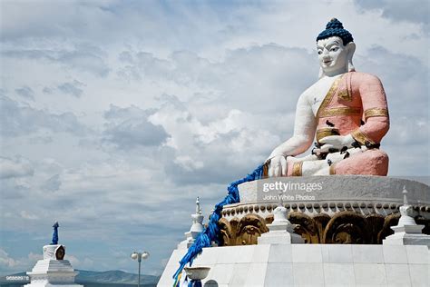 Buddha Statue Darkhan Mongolia High-Res Stock Photo - Getty Images