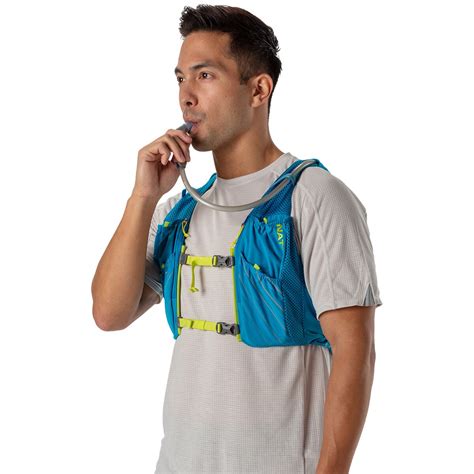 Nathan Pinnacle 12L Hydration Vest - Hike & Camp