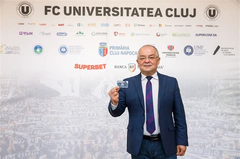 Emil Boc I Felicit Pe Juc Torii Universit Ii Cluj Pentru