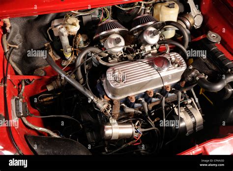 Austin Mini Engine Hi Res Stock Photography And Images Alamy