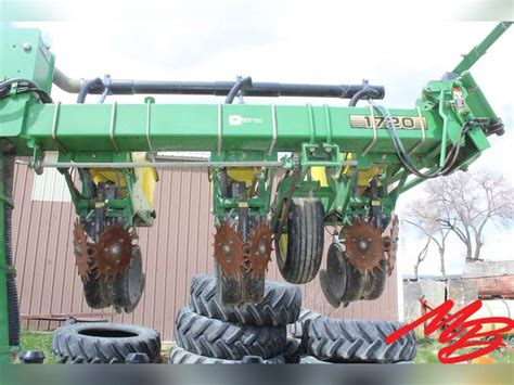 John Deere Maxemerge Plus Planter R Musser Bros Inc