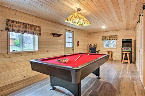 Gatlinburg Cabin W Hot Tub Fire Pit Game Room Evolve