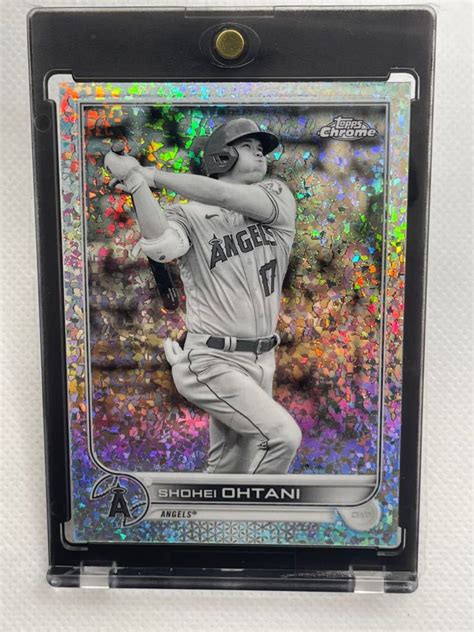 未使用に近い大谷翔平2022 Topps Chrome Black White Mini Diamond Refractor 1の落札