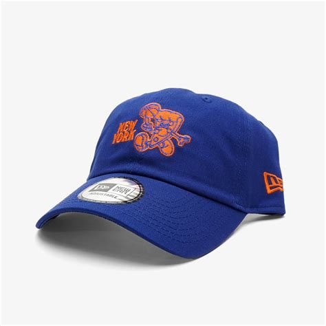 New York Knicks Mascot Adjustable Cap – Throwback