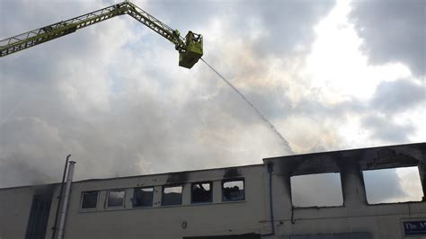 LFB Fire On Fowler Road In Ilford Peter Murch Flickr