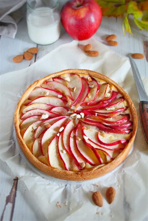 Crostata Alle Mele E Crema Frangipane My Own Sweet