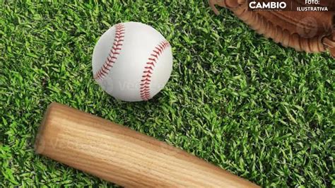 Comando armado irrumpe en partido de béisbol de Acatzingo y aterroriza