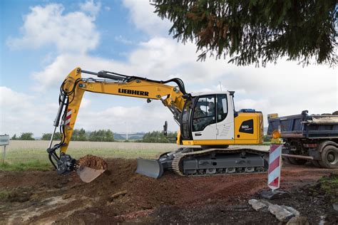 Liebherr R 920 Compact Fiches techniques données techniques 2017