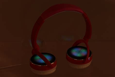 Ihip® Bluetooth® Flashing Led Light Up Wireless Headphones