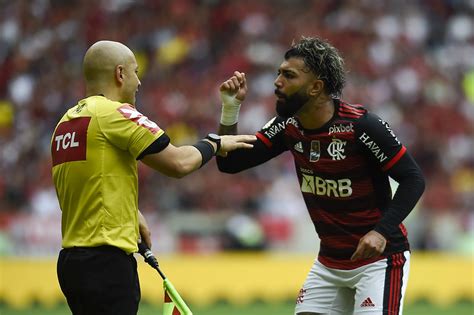 Gabigol Do Flamengo Revela Que Esta Fazendo Terapia