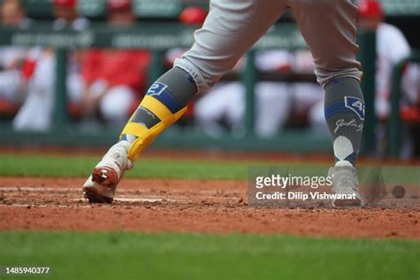 Andrew Mccutchen Shoes Photos And Premium High Res Pictures Getty Images