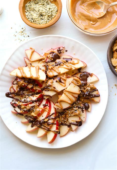 Apple Nachos (A Healthy Snack!) - Detoxinista