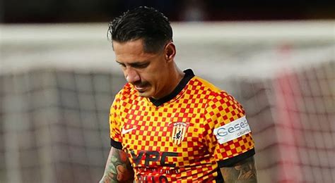 Gianluca Lapadula Desconsolado Benevento Perdió Y Se Quedó Sin Ascender A La Serie A Video