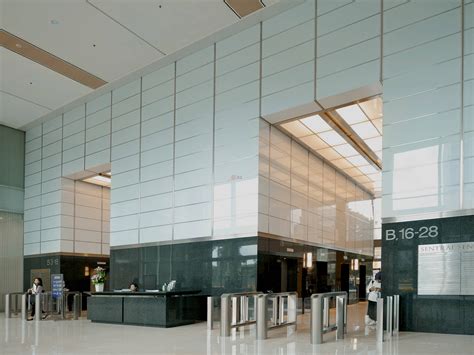 Sentral Senayan II, Jl. Asia Afrika No. 8 | JLL Indonesia