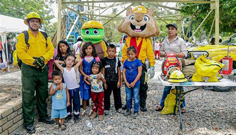 Con El Programa Conoce A Los H Roes De Tu Ciudad Festejan A Los Ni Os