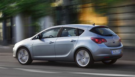 Opel Astra Official Photos Video And Wallpapers Autoevolution