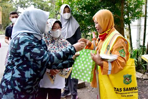 Sukseskan Gerakan Satu Juta Pohon Kai Tanam Pohon Dan Hijaukan Stasiun Serentak Di Berbagai