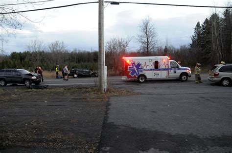 Three Vehicle Crash Sends One To Hospital Cornwall Newswatch