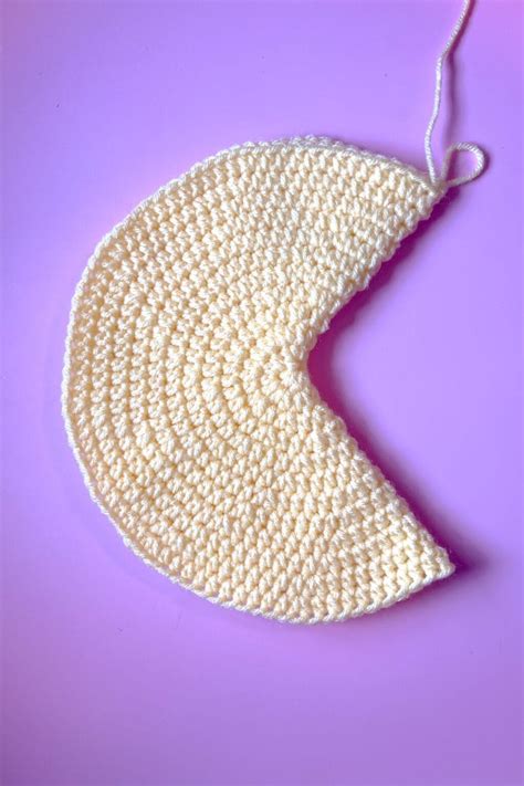 Crochet Moon Pillow Pattern - thecaffeinatedsnail.com