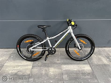 Ultraľahký Scott Scale RC 200 veľkosť 20 Detské bicykle 20 palcové