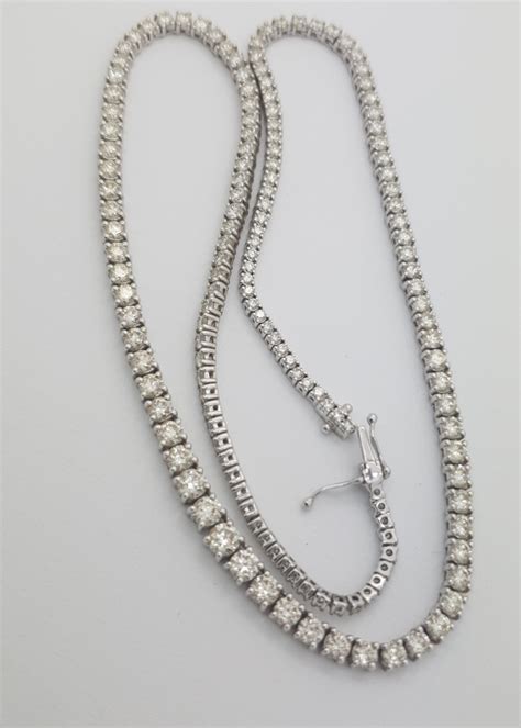 diamond tennis collar