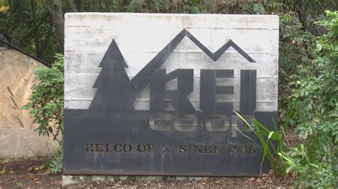 More Than Rei Employees To Be Laid Off News