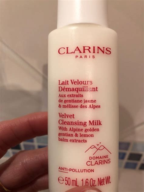 Clarins Lait Velours D Maquillant Aux Extraits De Gentiane Jaune