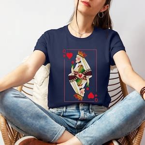 Vintage Queen Of Hearts Graphic T Shirt For Women Oversized Style