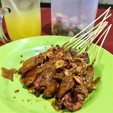 5 Warung Sate Ayam Khas Madura Paling Terkenal Di Jakarta