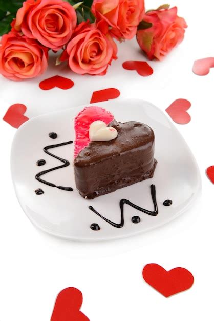 Premium Photo Sweet Cake With Chocolate On Plate Close Up