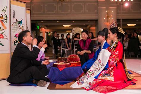 Korean Wedding Traditions | Your Guide to Customs and Rituals - Wedding ...