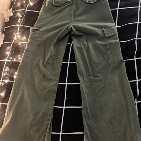 American Eagle Cargo Pants Size M Stretchy Depop