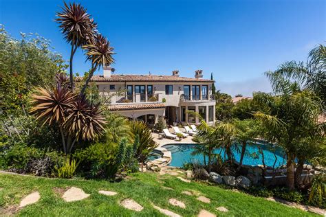 The Oc House For Sale Look Inside Seth Cohens 625 Million