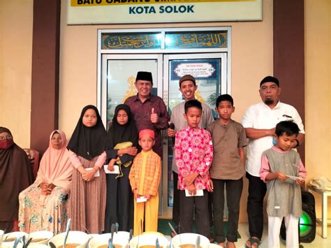 Buka Puasa Bersama Dan Penyerahan Santunan Anak Yatim Di Masjid