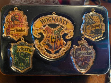 Harry Potter Hogwarts School Crests ( 2001) Hallmark Keepsake Ornaments ...