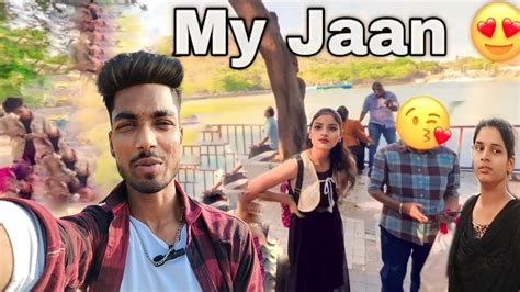 Mujhe Pyar Ho Gya 😘 Cute Girl Reaction Public Prank Gateway Of