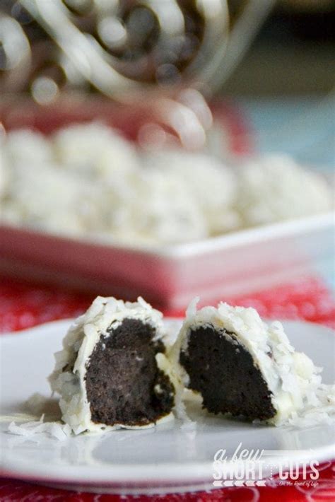 Oreo Cookie Ball Snowballs Recipe A Few Shortcuts