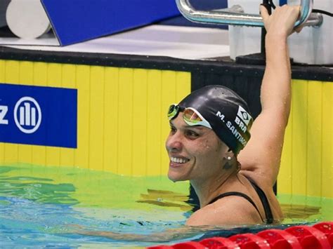 Mundial de natação paralímpica Carol Santiago leva medalha de ouro nos