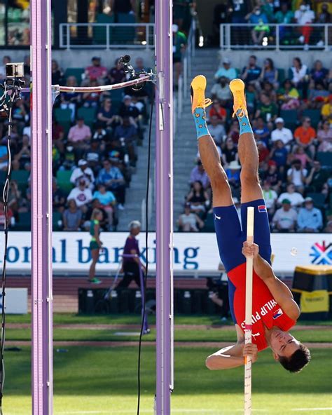 World No 2 Ej Obiena Bested Americas Chris Nilsen In The Mens Pole