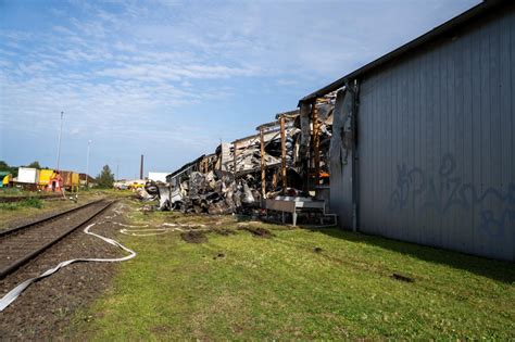 Nach Dem Gro Brand Bei Lebensmittelh Ndler Manss In Hamm