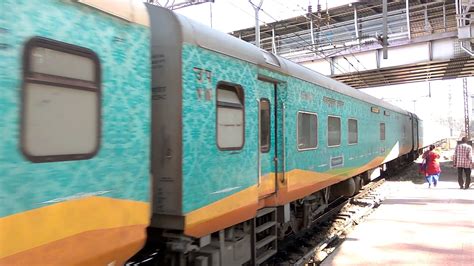 22498 Tiruchirapalli Shri Ganganagar Humsafar Express Arriving At