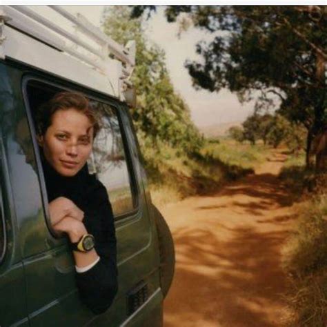 40 Hot Christy Turlington Photos Will Make Your Day Better 12thBlog